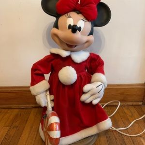 Minnie Mouse Moveable Christmas Figure 28” tall vintage Disney